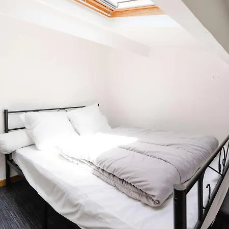 Apartment T2 Mezzanine Narbonne-plage - 6 Pers, Proche Plage, Parking Gratuit, Sans Animaux - Fr-1-409-243